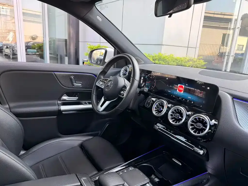 Mercedes-Benz GLA — фото 8