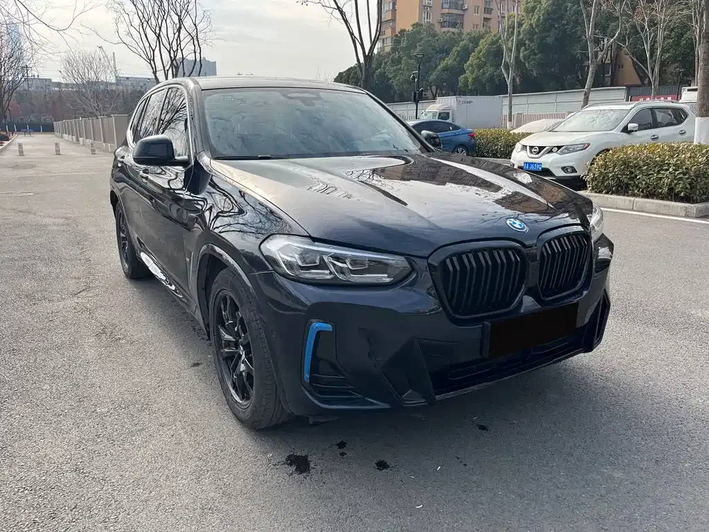 BMW iX3 — фото 3