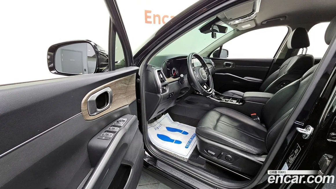 Kia Sorento — фото 9