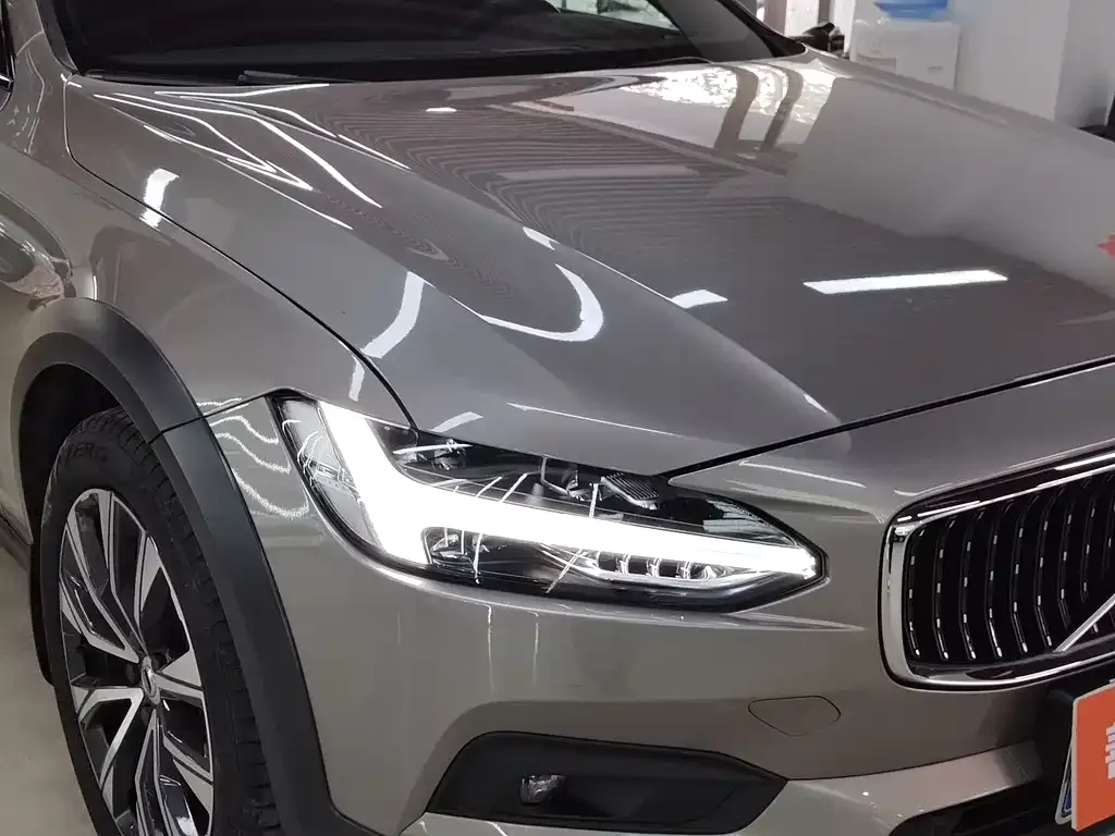 Volvo V90 — фото 2