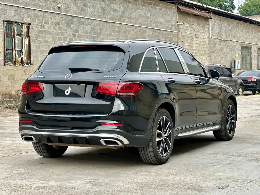 Mercedes-Benz GLC — фото 10
