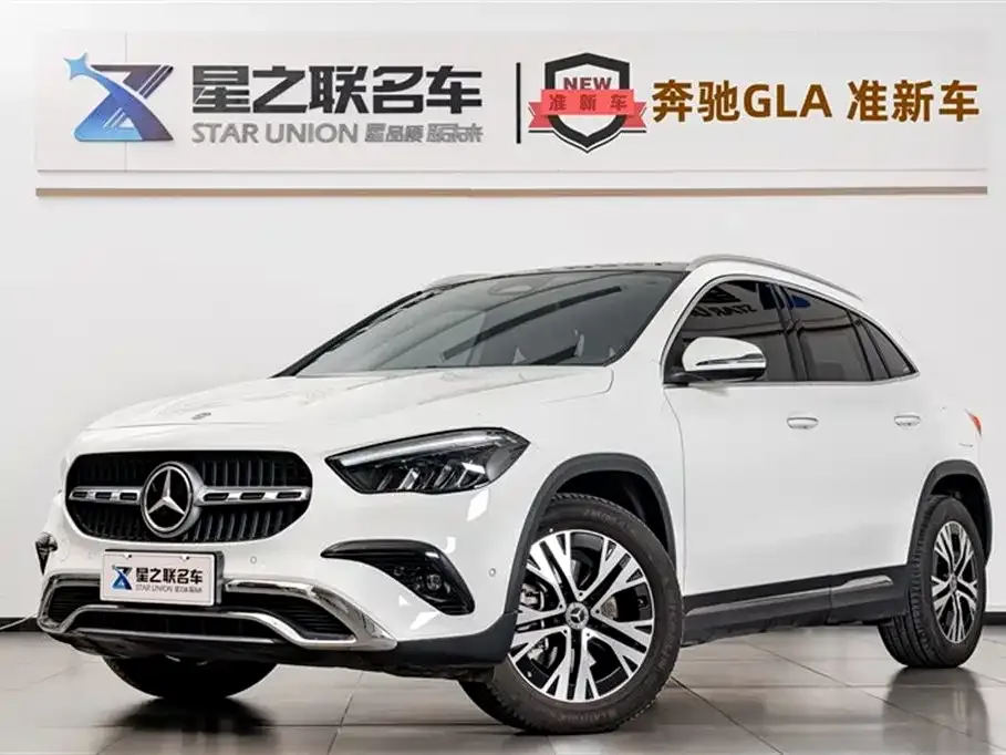 Mercedes-Benz GLA — фото 1