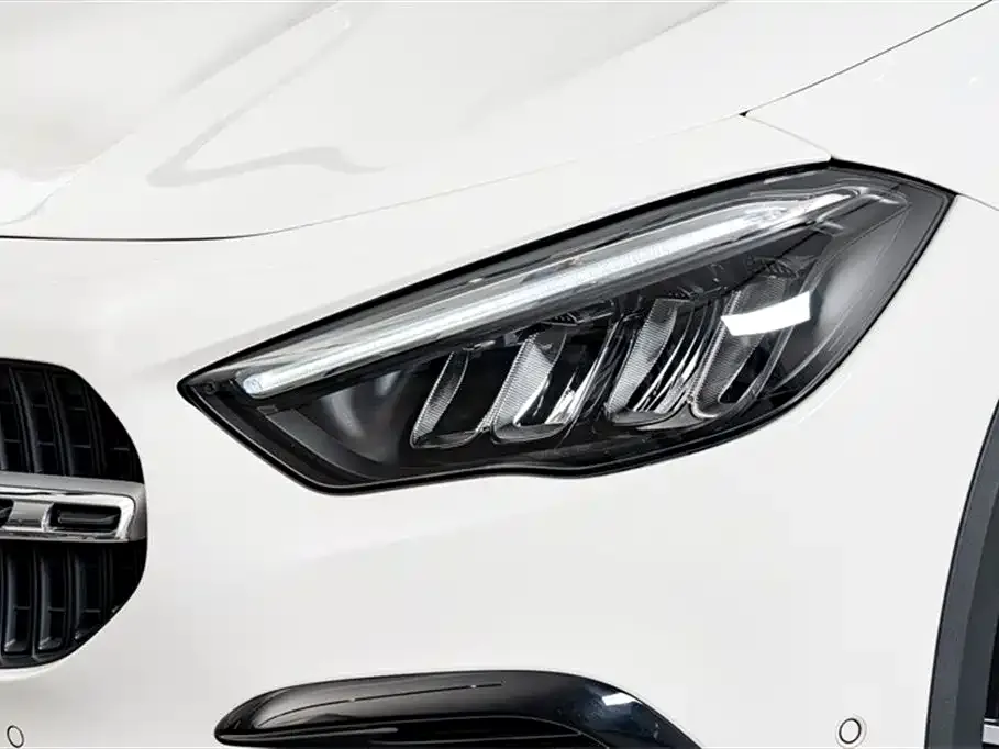 Mercedes-Benz GLA — фото 6