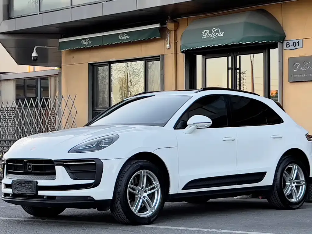 Porsche Macan — фото 1