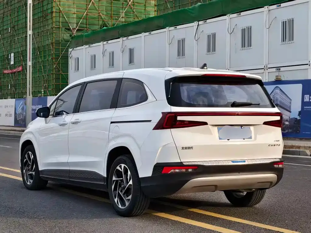 Hyundai Custo — фото 3