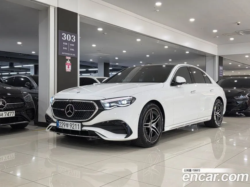 Mercedes-Benz E-Class — фото 1