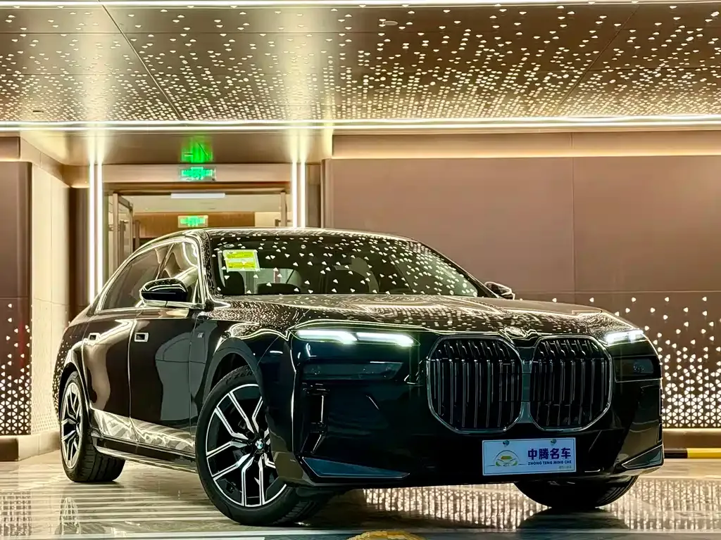 BMW 7 Series — фото 4