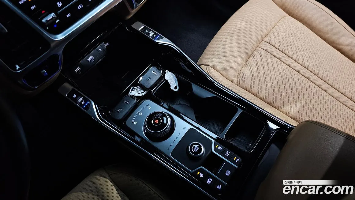 Kia Sorento — фото 7
