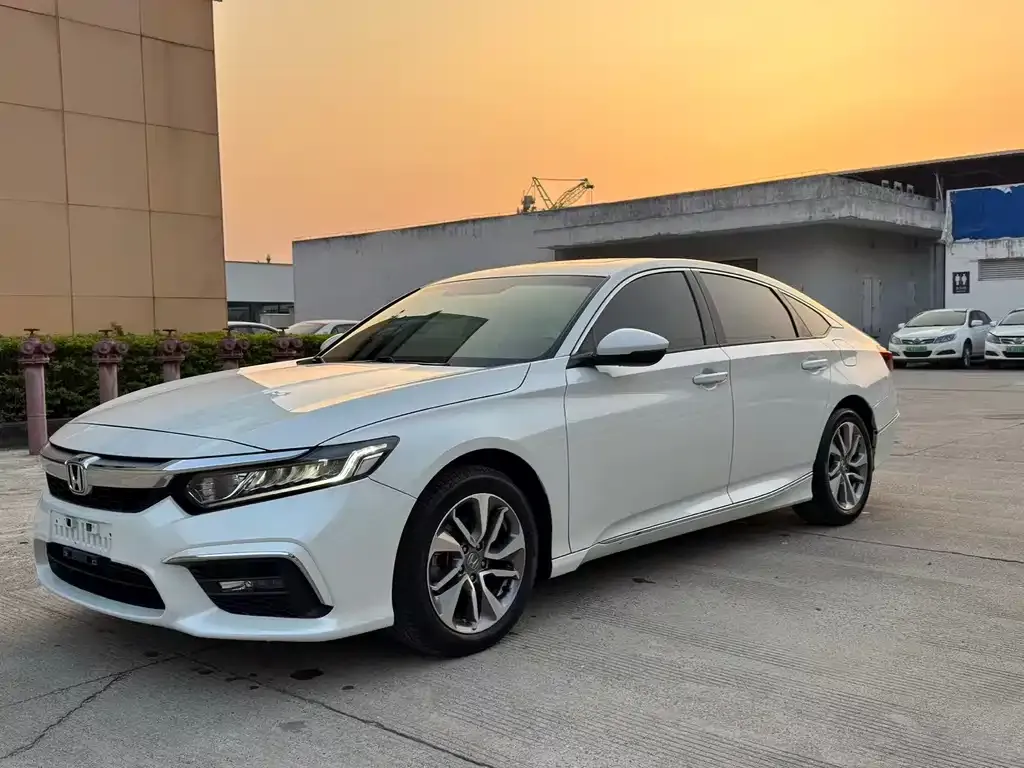 Honda Inspire — фото 1