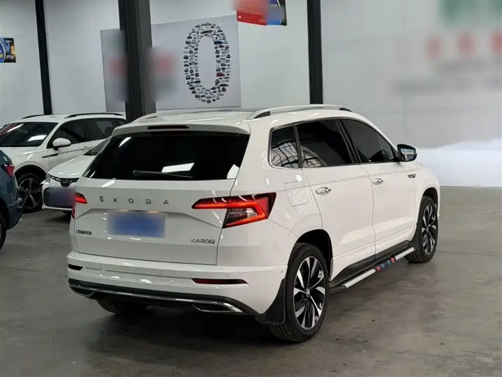 Skoda Karoq — фото 10