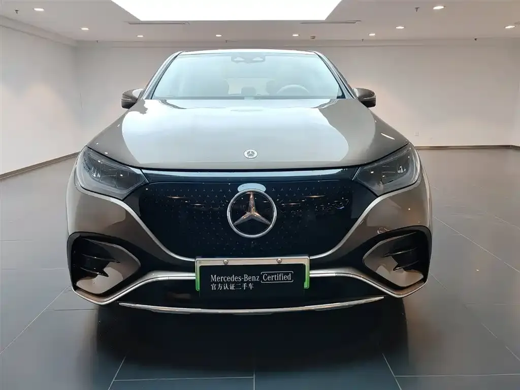 Mercedes-Benz EQE SUV — фото 8