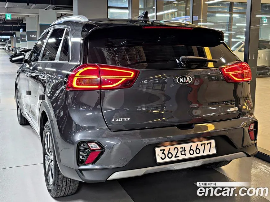 Kia Niro — фото 5