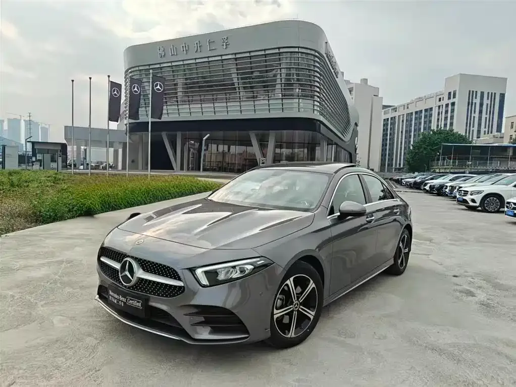 Mercedes-Benz A-Class — фото 1