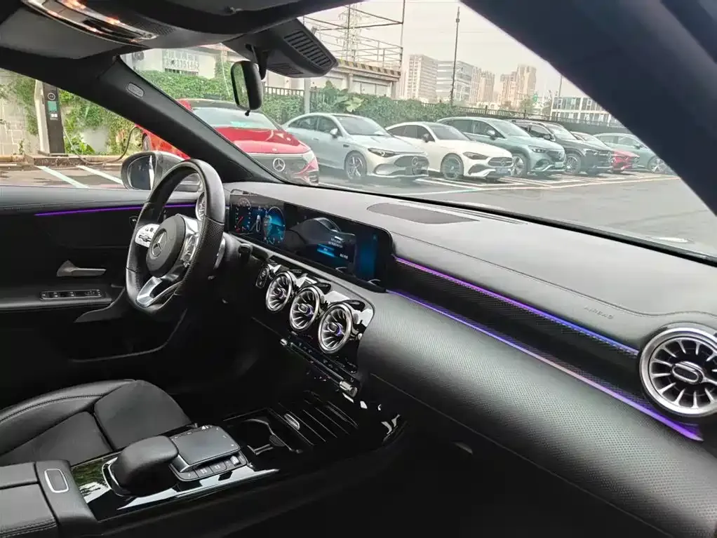 Mercedes-Benz A-Class — фото 7