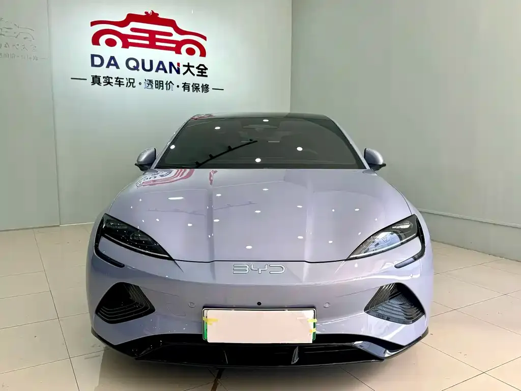 BYD Seal — фото 3