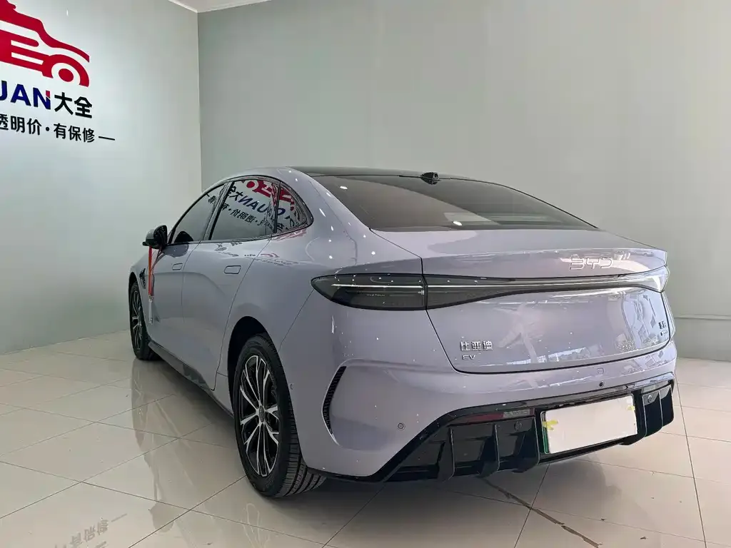 BYD Seal — фото 6