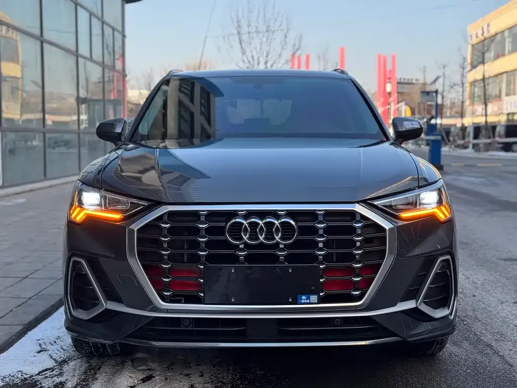 Audi Q3 — фото 4