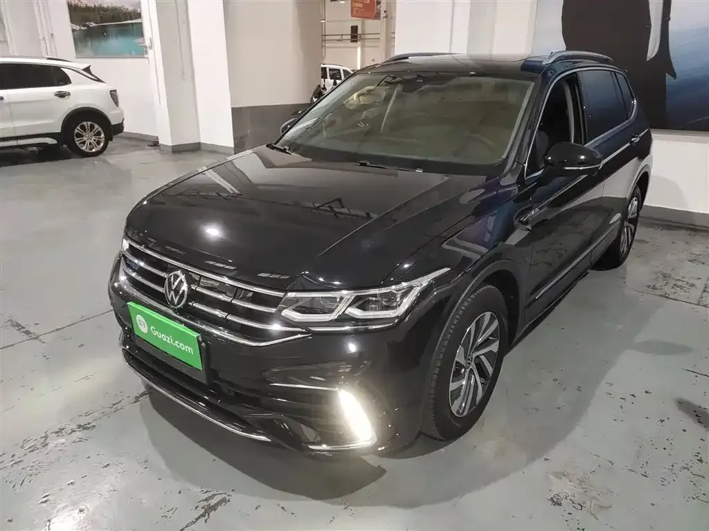 Volkswagen Tiguan L New Energy — фото 3