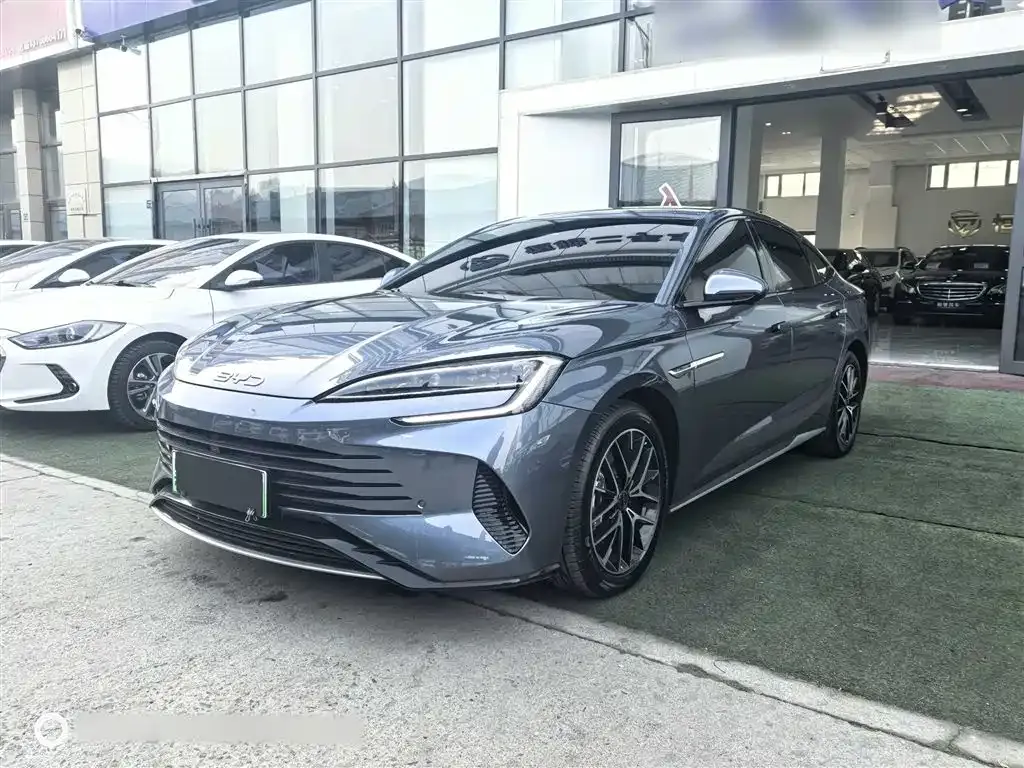 BYD Seal — фото 1