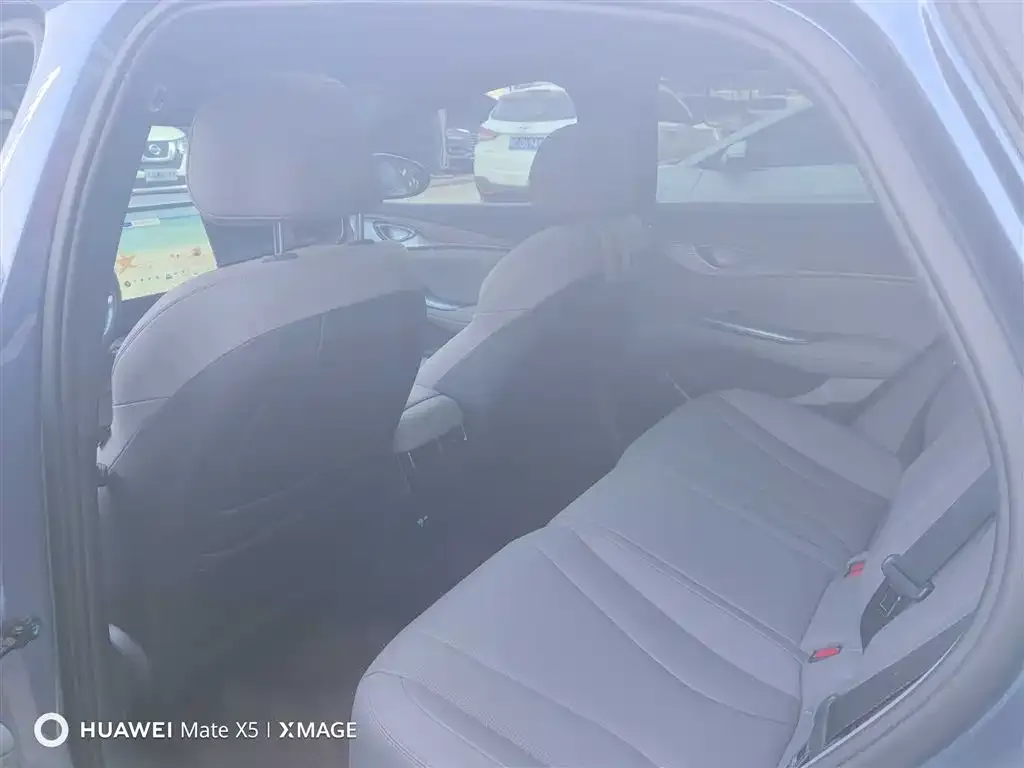 BYD Seal — фото 10