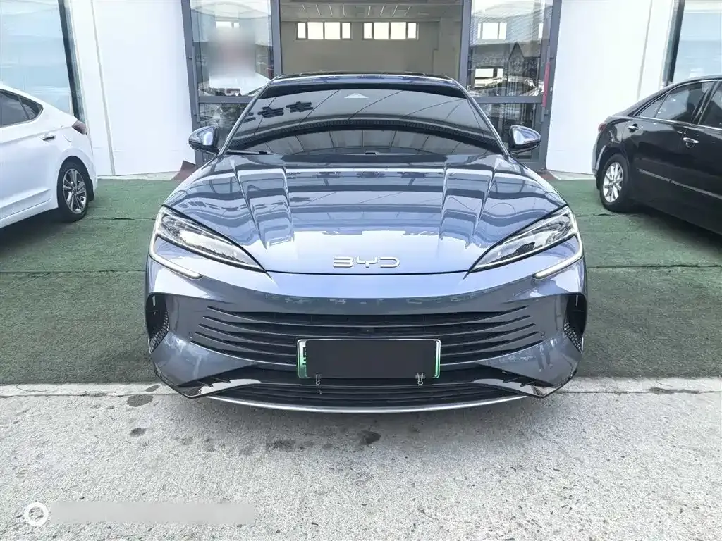 BYD Seal — фото 3