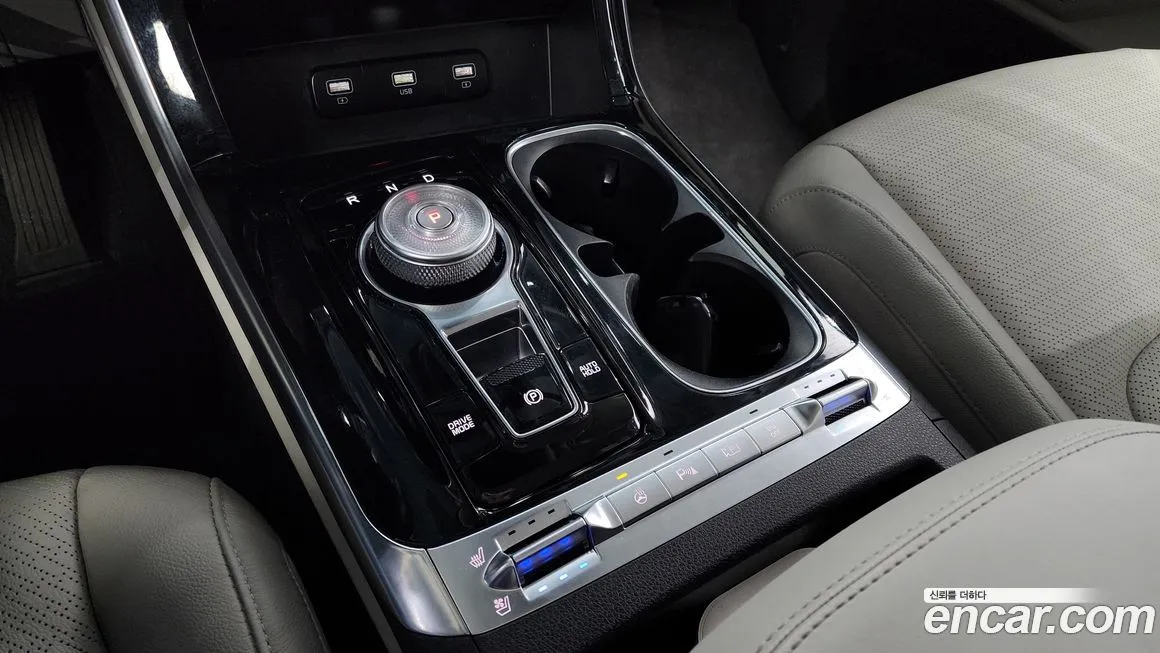 Kia Carnival — фото 10