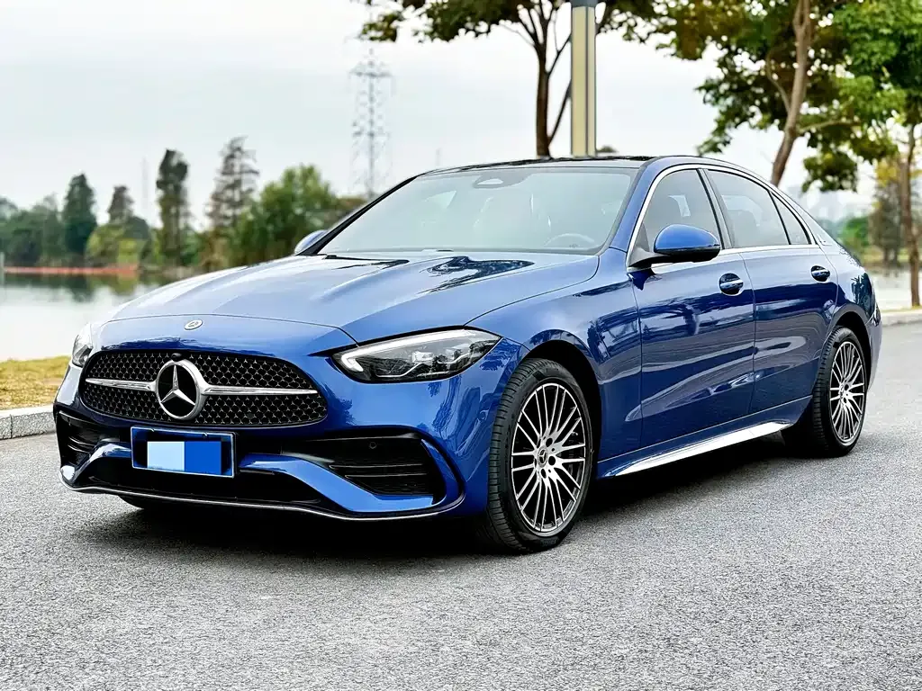 Mercedes-Benz C-Class — фото 1
