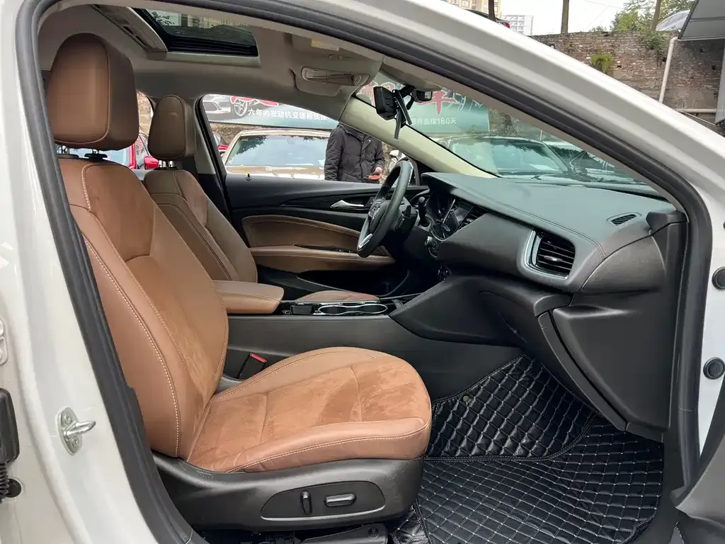 Buick Regal — фото 10