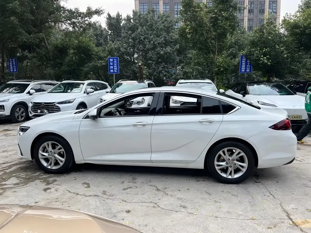 Buick Regal — фото 6