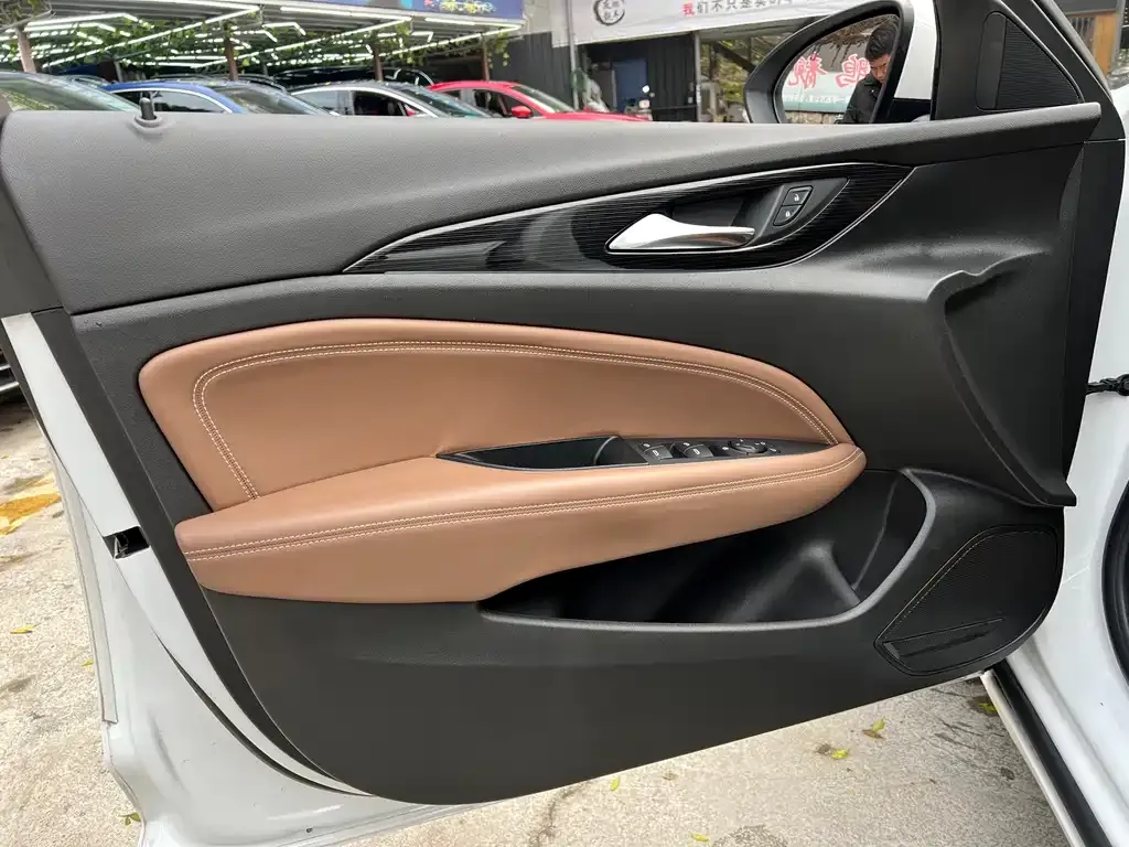Buick Regal — фото 7