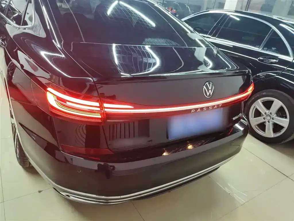 Volkswagen Passat — фото 3