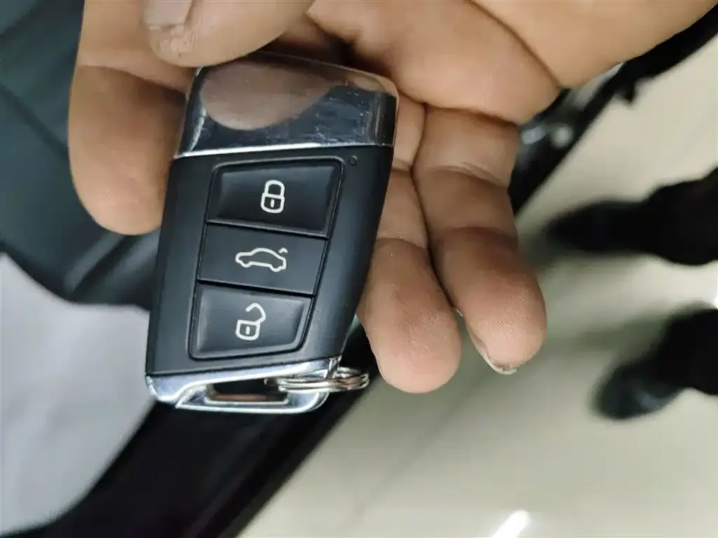 Volkswagen Passat — фото 2