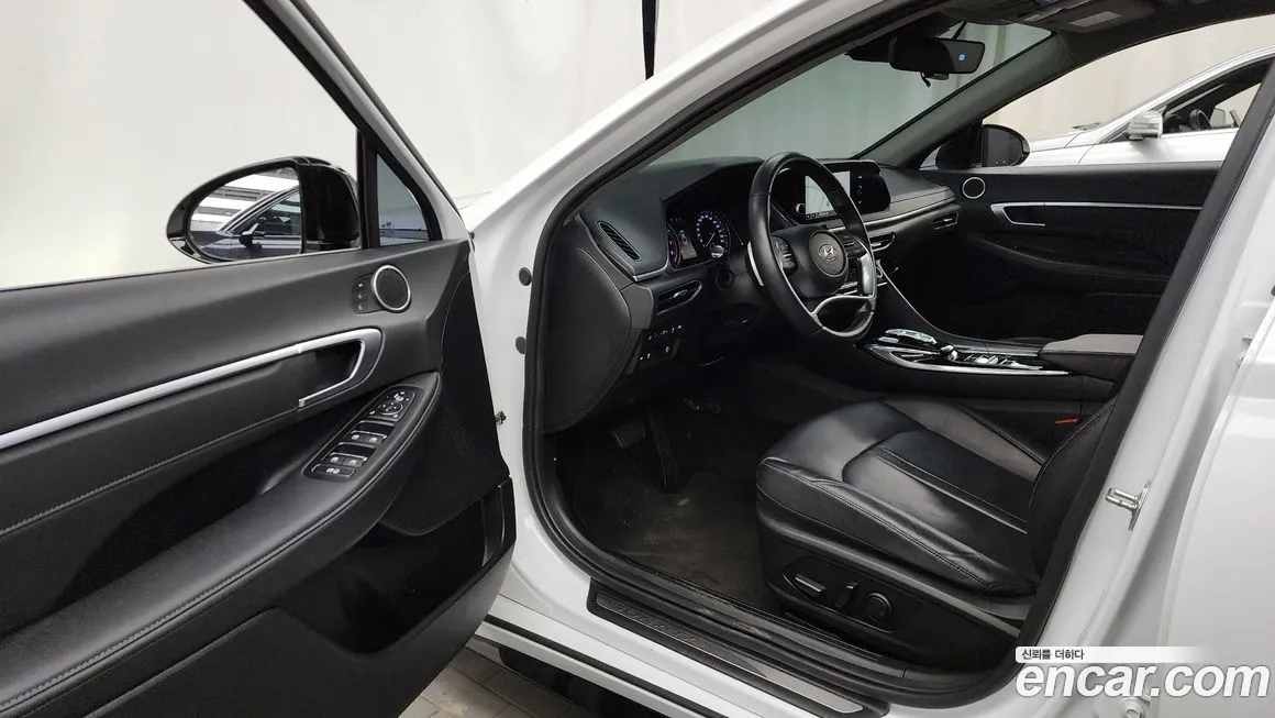 Hyundai Sonata — фото 10
