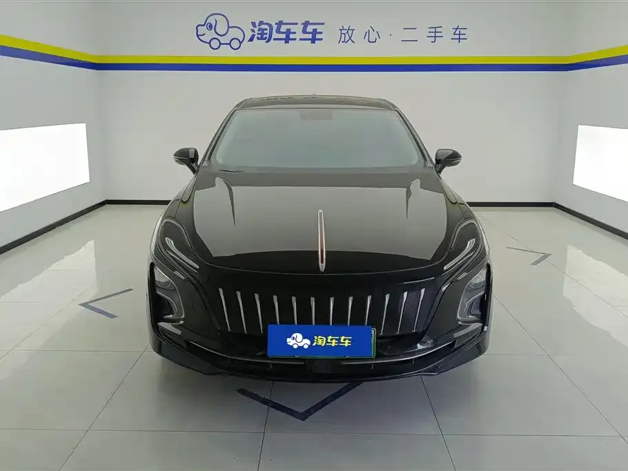 Hongqi E-QM5 — фото 7