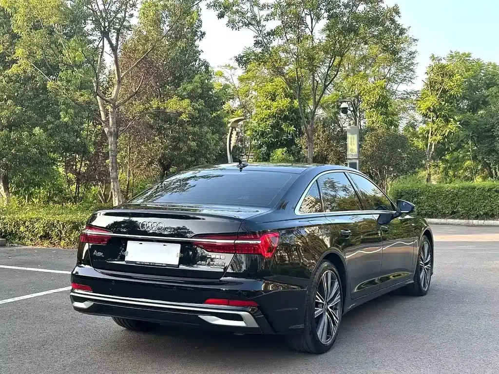 Audi A6L — фото 8