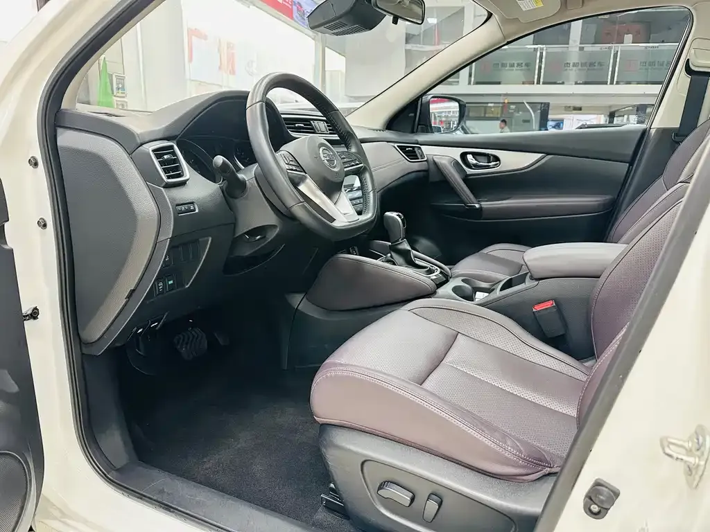 Nissan Qashqai — фото 4