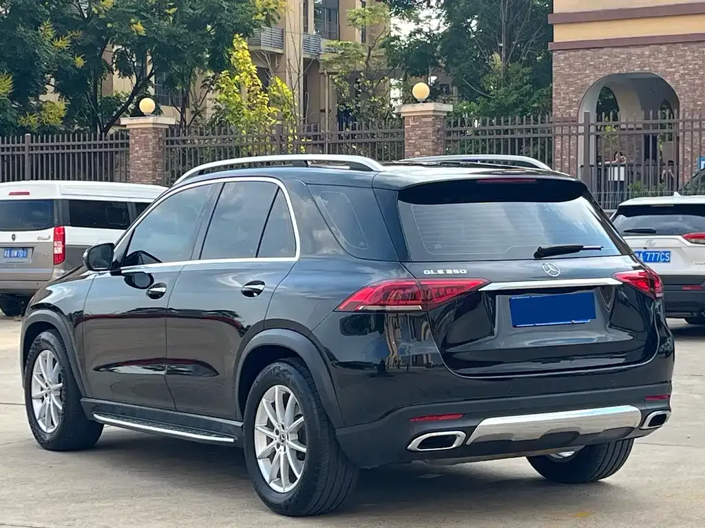 Mercedes-Benz GLE — фото 10
