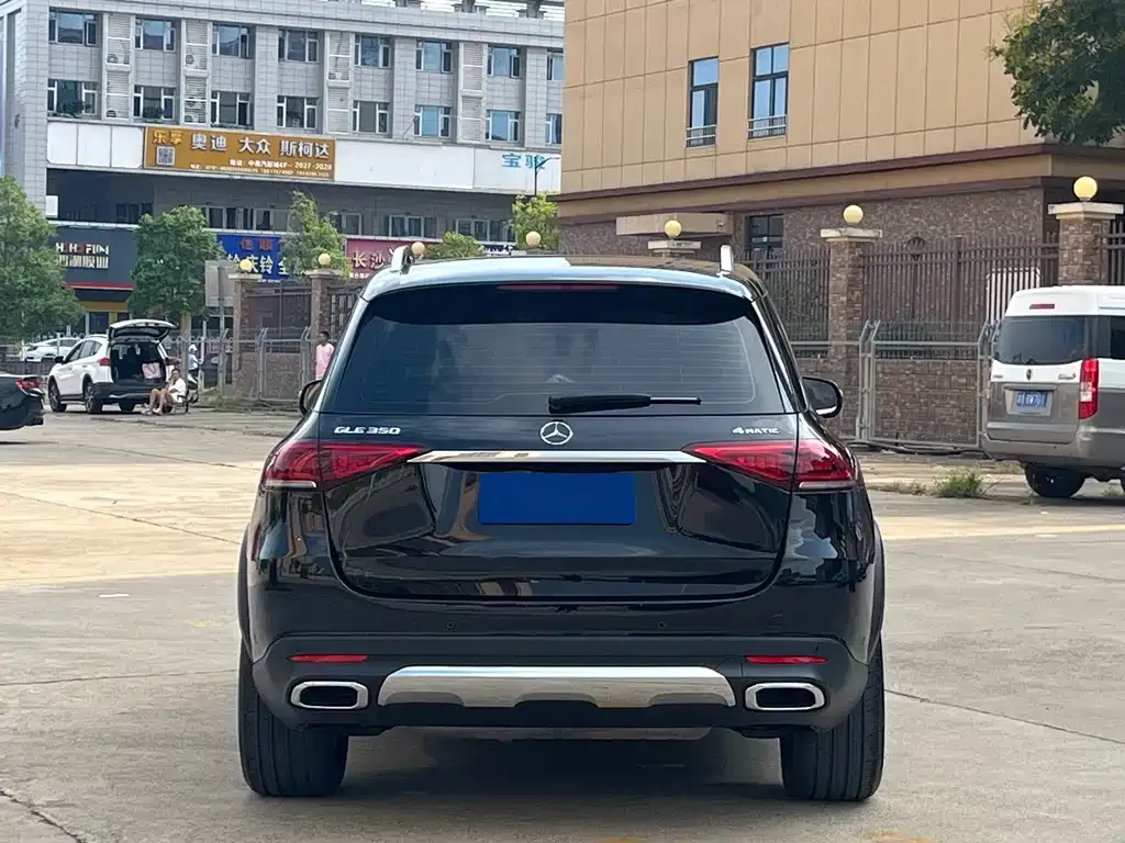 Mercedes-Benz GLE — фото 7