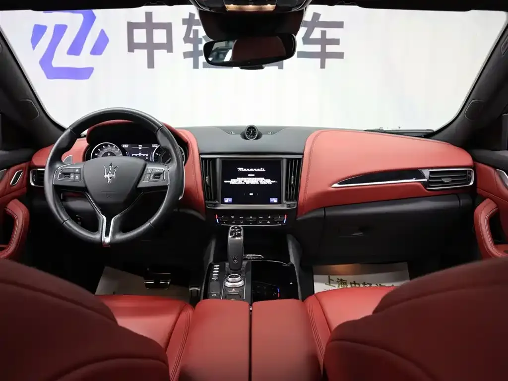 Maserati Levante — фото 10