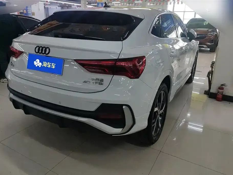 Audi Q3 Sportback — фото 3