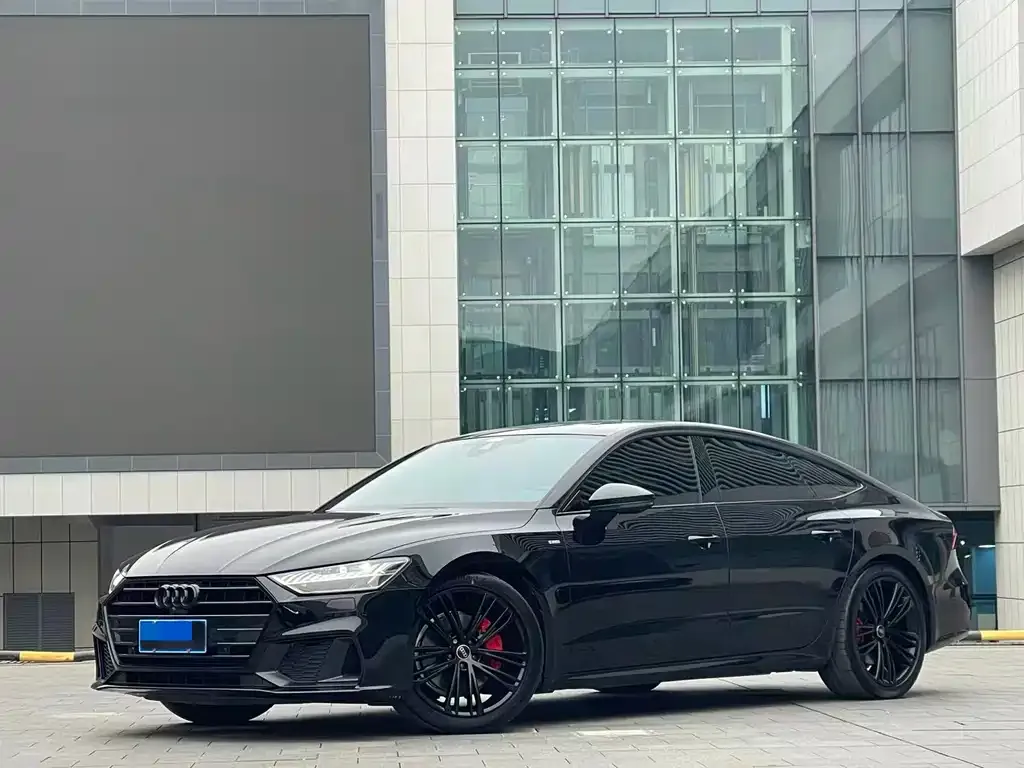 Audi A7 — фото 1