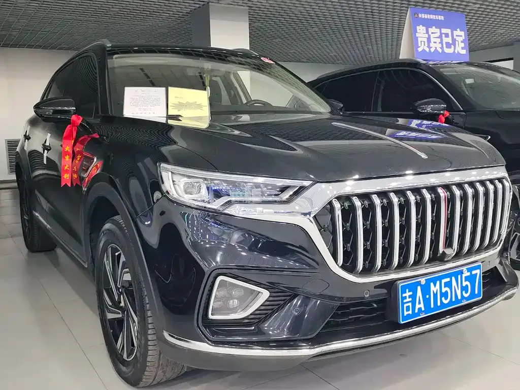 Hongqi HS5 — фото 1