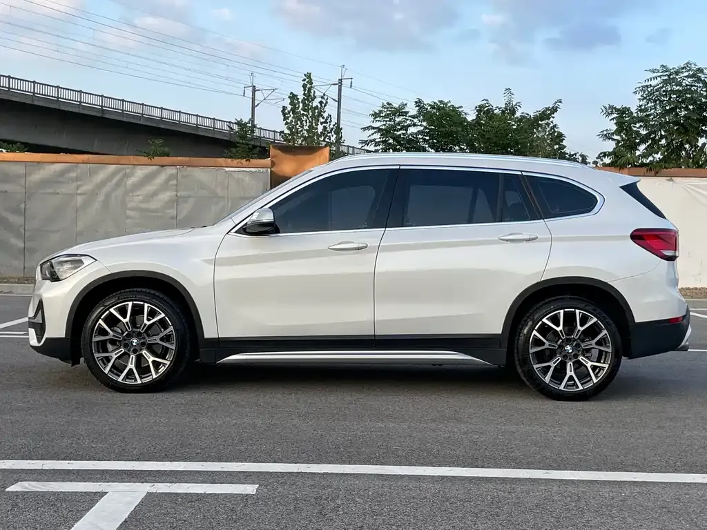 BMW X1 — фото 2