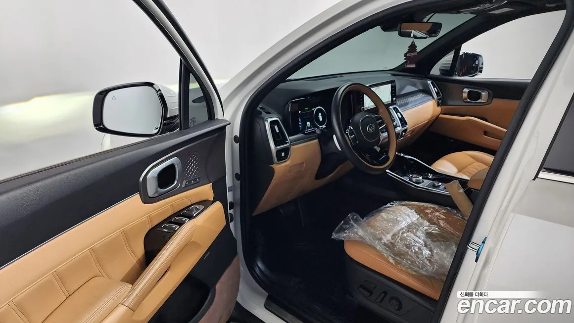 Kia Sorento — фото 10