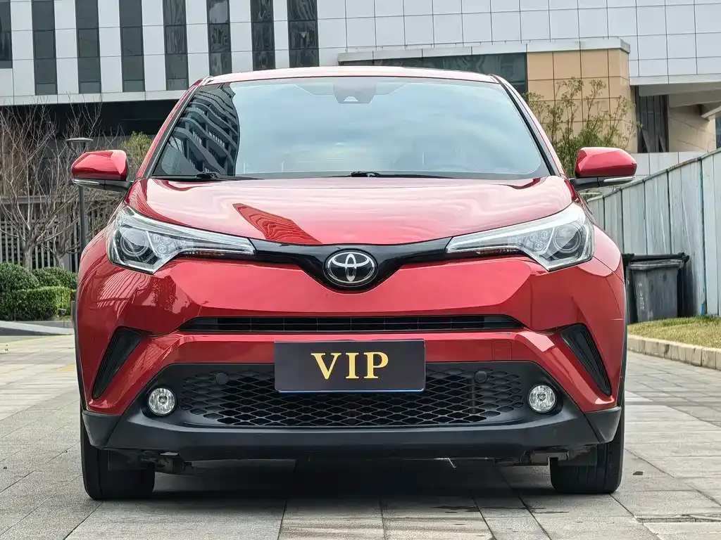 Toyota C-HR — фото 7