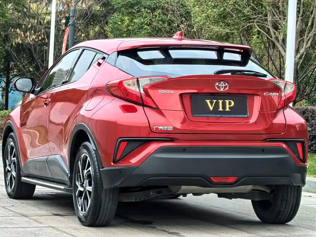 Toyota C-HR — фото 3