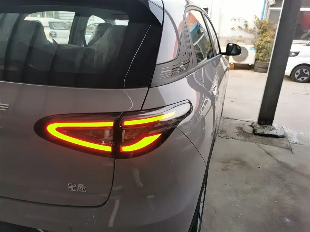 Geely Starburst — фото 4