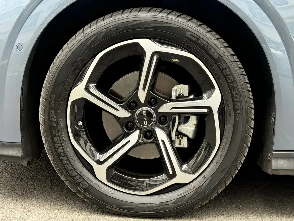 BYD Seal 06GT — фото 10