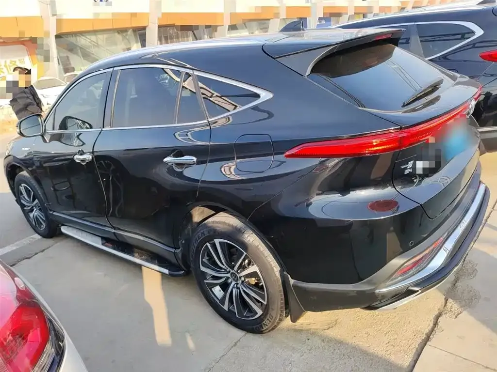 Toyota Harrier — фото 4