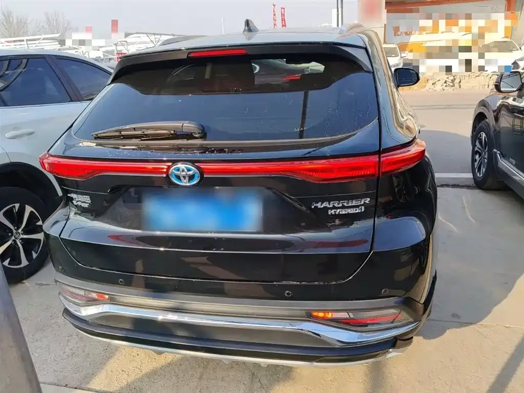 Toyota Harrier — фото 7